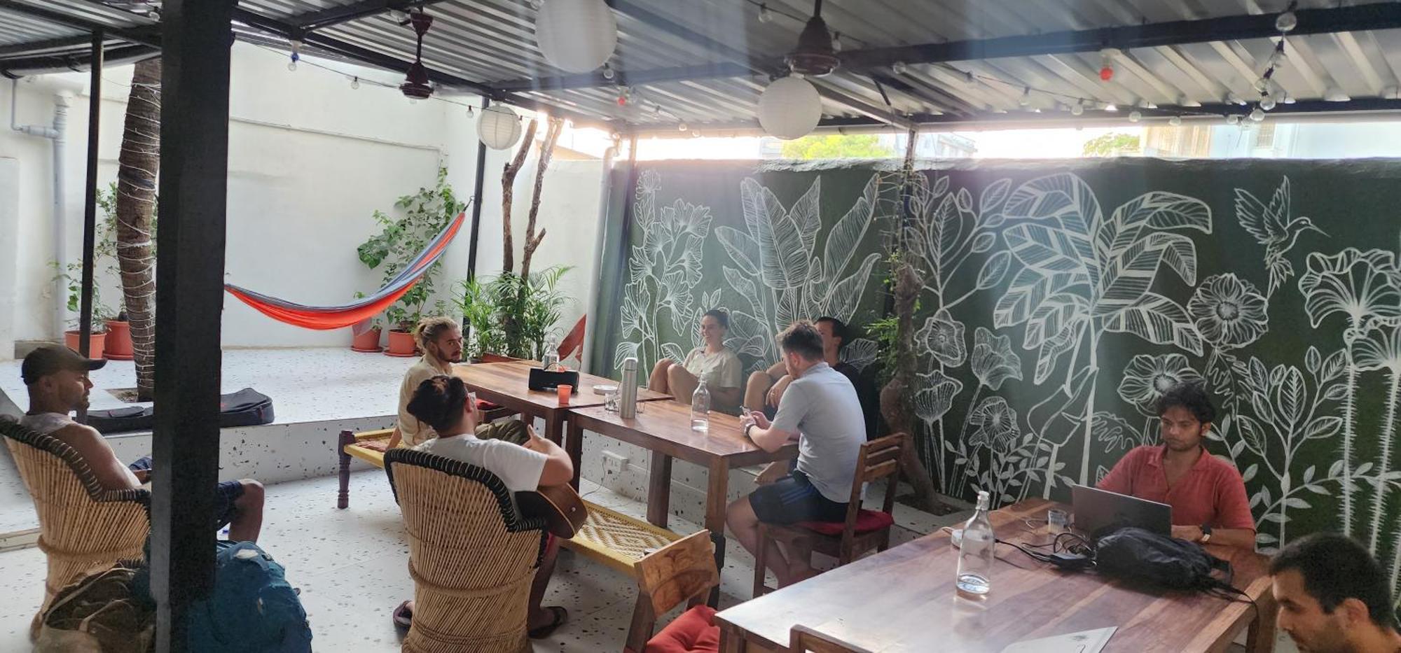 מומביי Hammock Hostels - Bandra מראה חיצוני תמונה