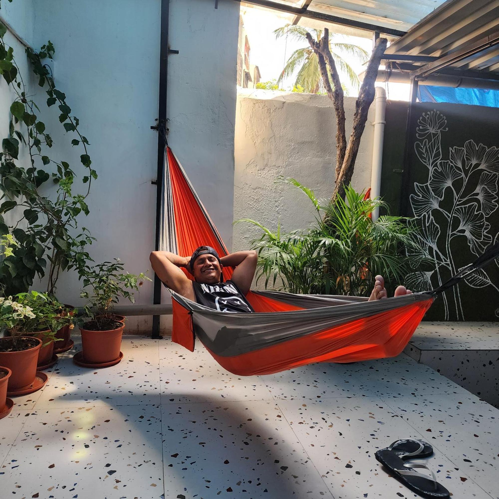מומביי Hammock Hostels - Bandra מראה חיצוני תמונה
