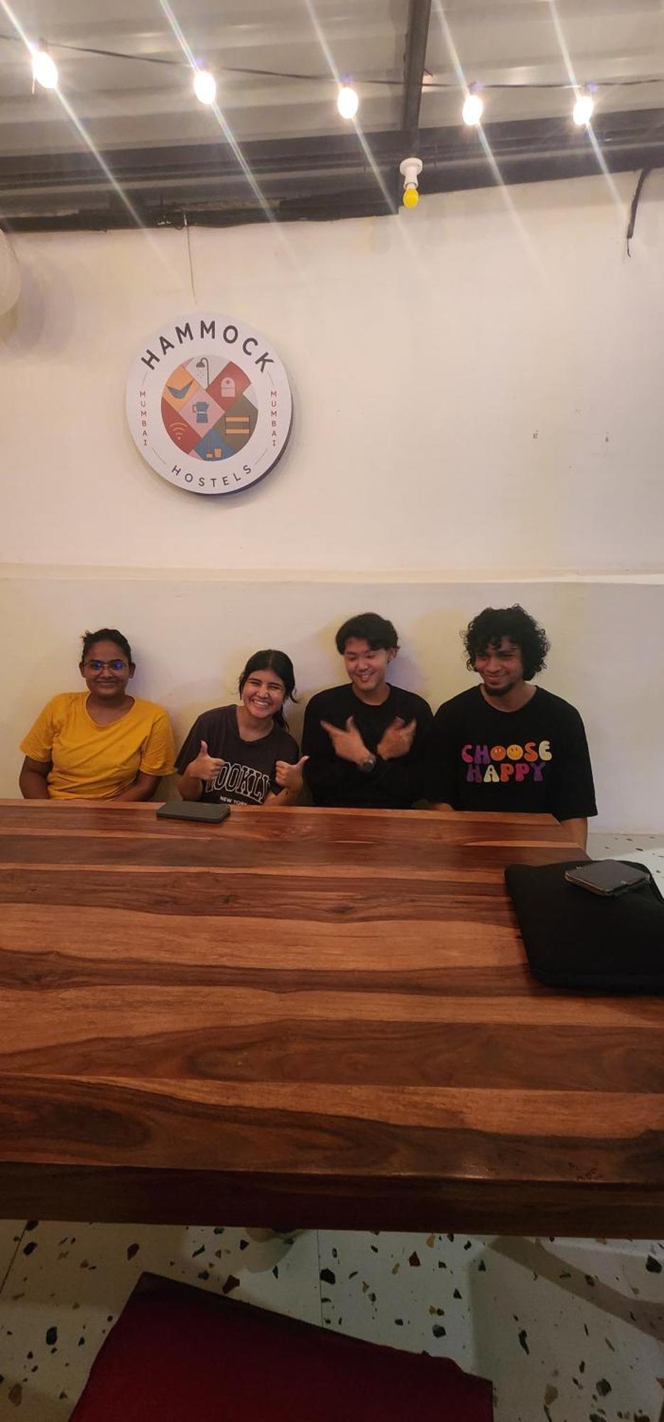 מומביי Hammock Hostels - Bandra מראה חיצוני תמונה