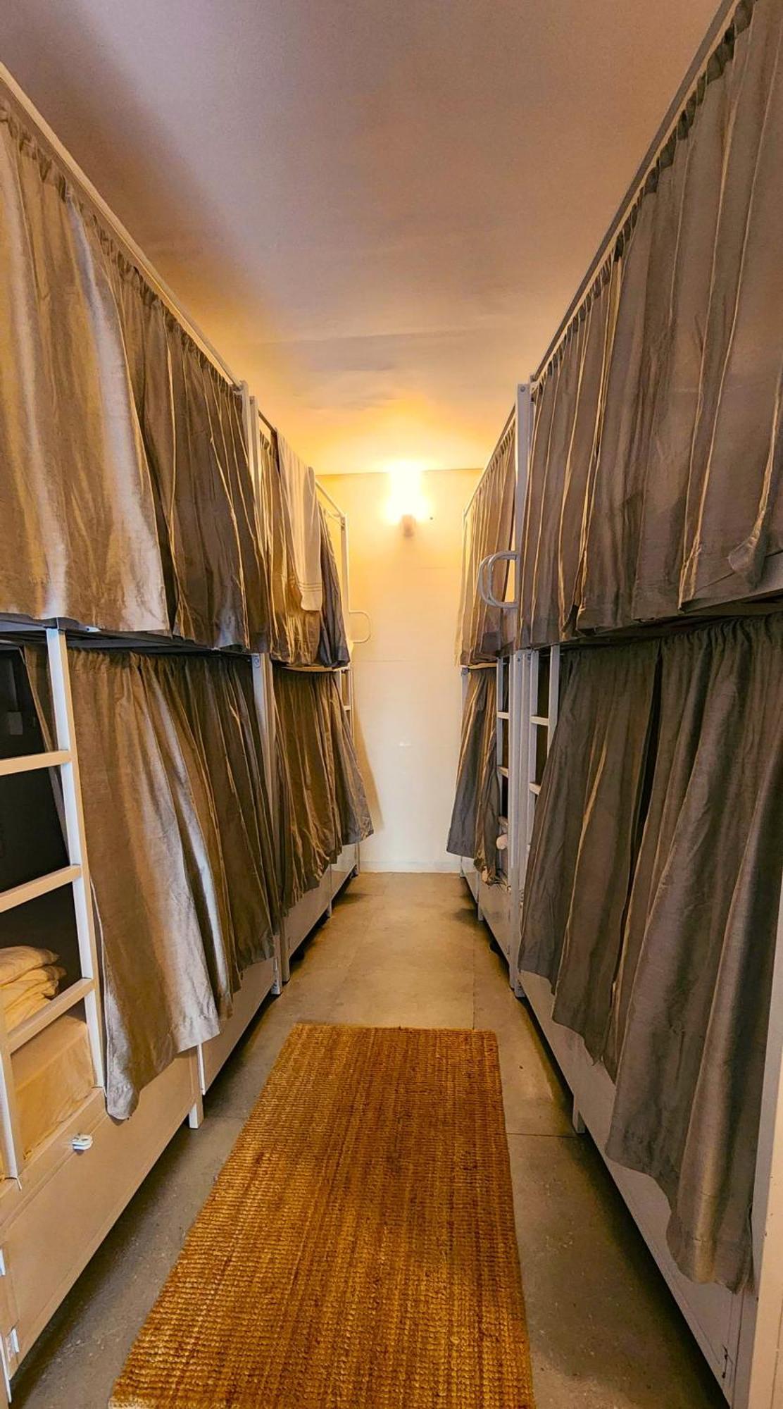 מומביי Hammock Hostels - Bandra מראה חיצוני תמונה