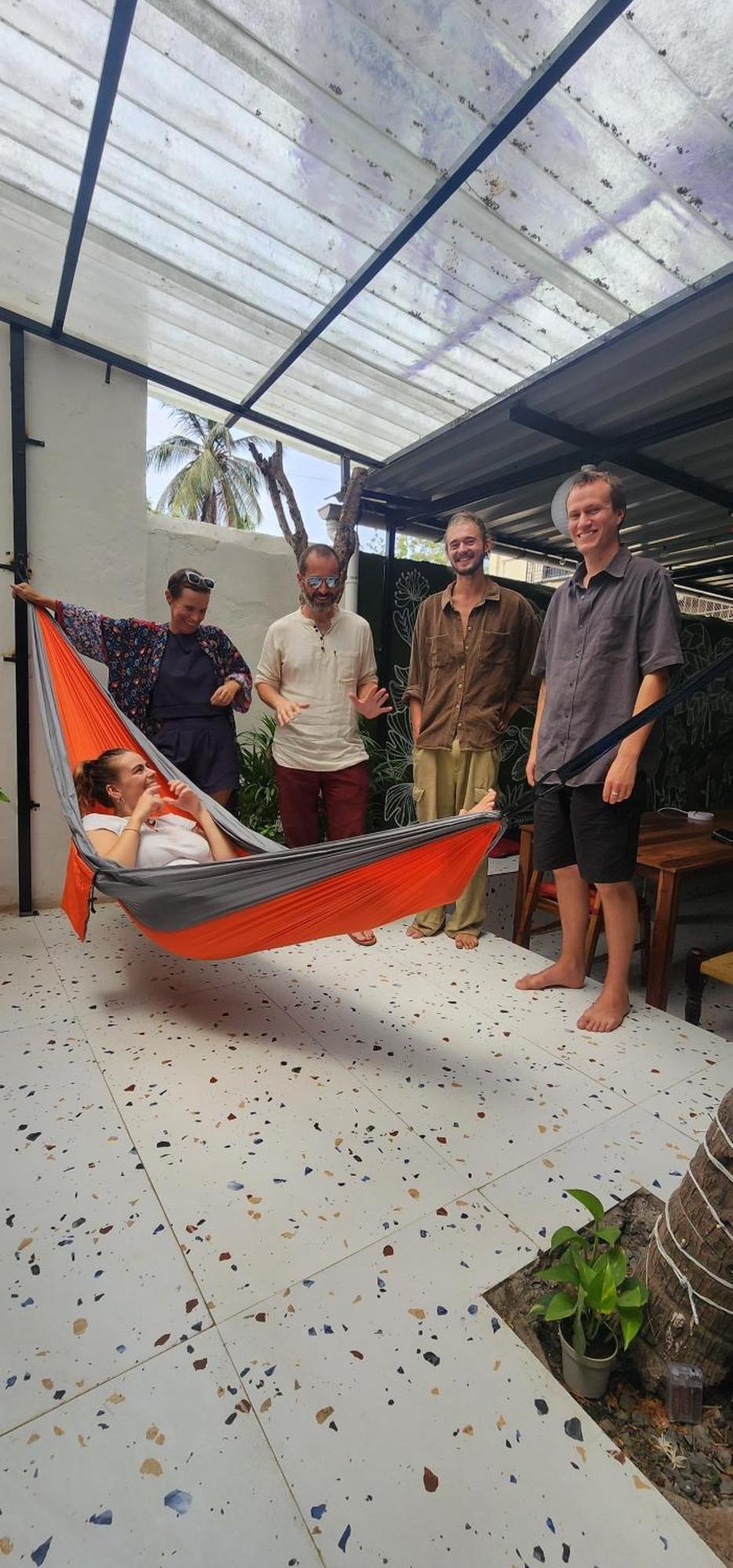 מומביי Hammock Hostels - Bandra מראה חיצוני תמונה